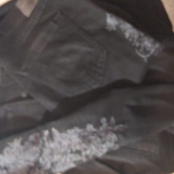 Authentic "True Religion" Jeans Set - Picture 5 of 5